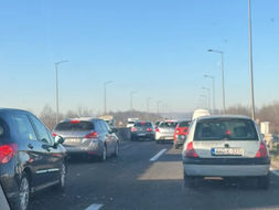 Velike gužve na brzoj cesti: Kolone i višeminutna čekanja u Banjaluci