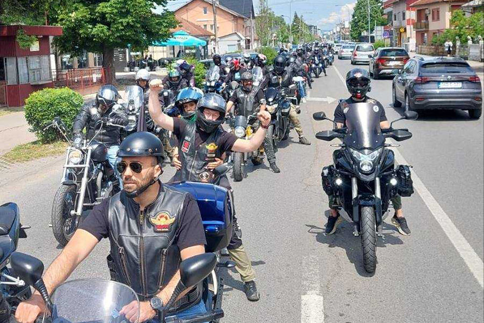 “Pogledaj dva puta – spasi život”: Bajkeri defileom kroz Banjaluku poslali snažnu poruku
