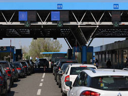 VOZAČI, BUDITE STRPLJIVI Duge kolone na granici sa Hrvatskom, na ulazu i izlazu iz BiH