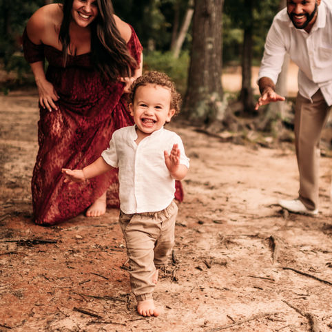 Maternity Photo Shoot | Jetton Park in Cornelius, North Carolina