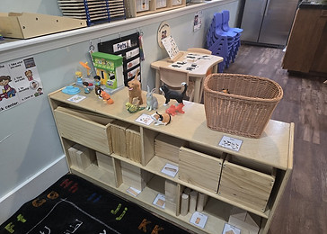 pets_table_top_center_station_01.jpg