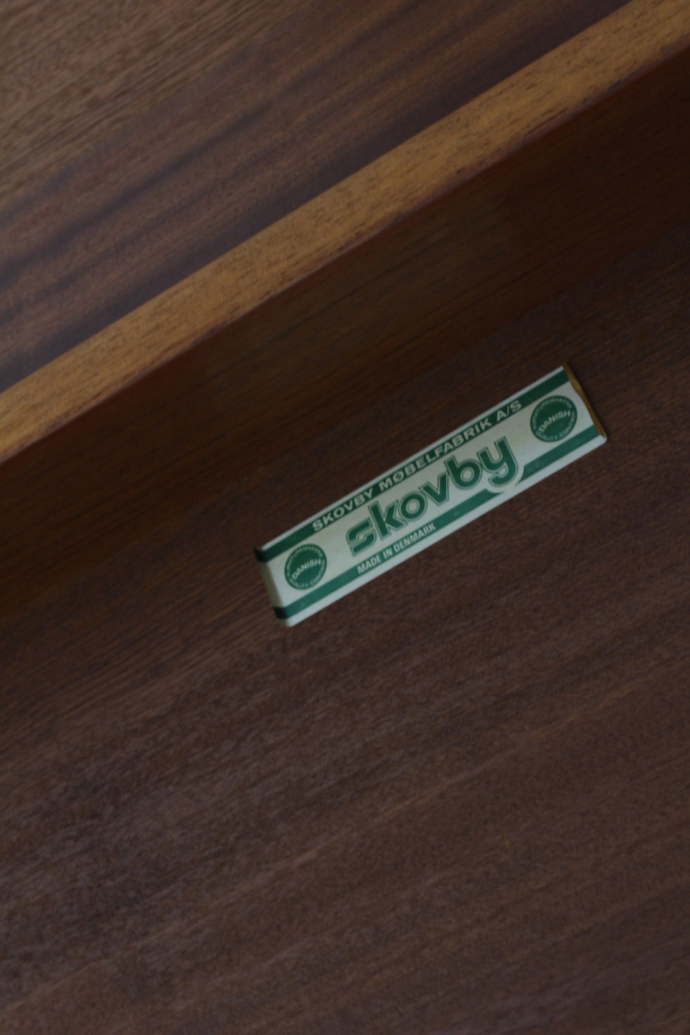 Thumbnail: Vintage Danish oval extendable dining table table Skovby