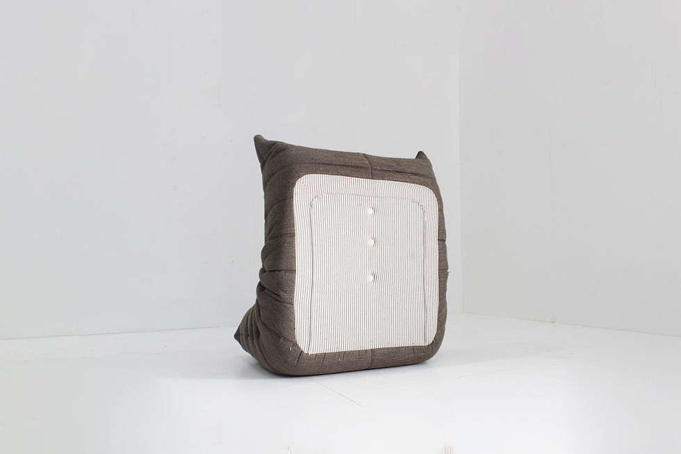 Thumbnail: Original Vintage Togo ligne Roset chair by Michel Ducaroy