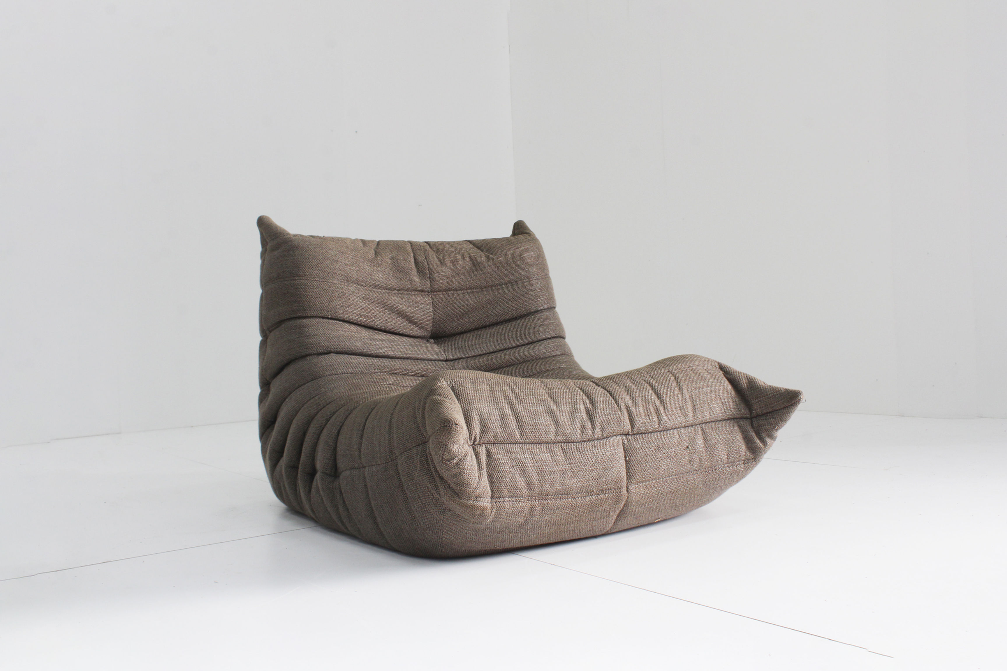 Original Vintage Togo ligne Roset chair by Michel Ducaroy