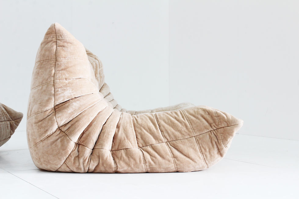Thumbnail: Original Vintage Togo ligne Roset sofa set pink velvet by Michel Ducaroy