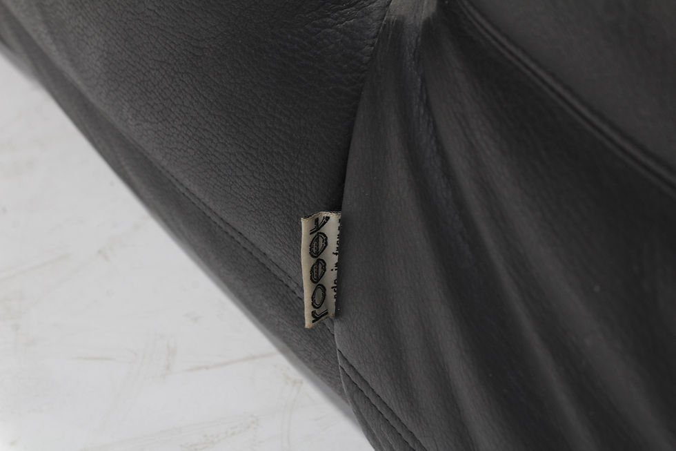 Thumbnail: Original Vintage Togo ligne Roset 2 seater sofa by Michel Ducaroy