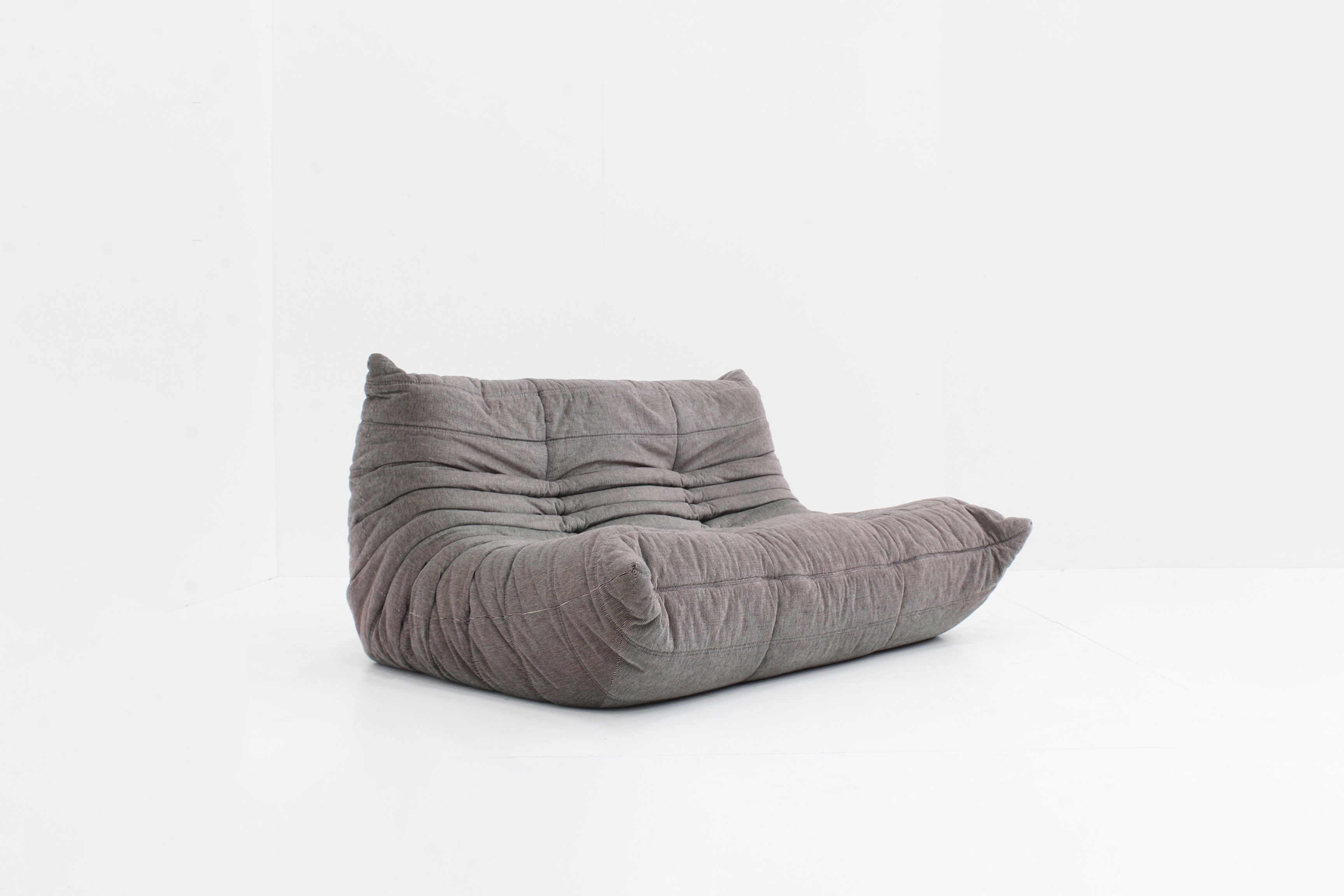 Original Vintage 2 seater Togo sofa by ligne Roset Michel Ducaroy