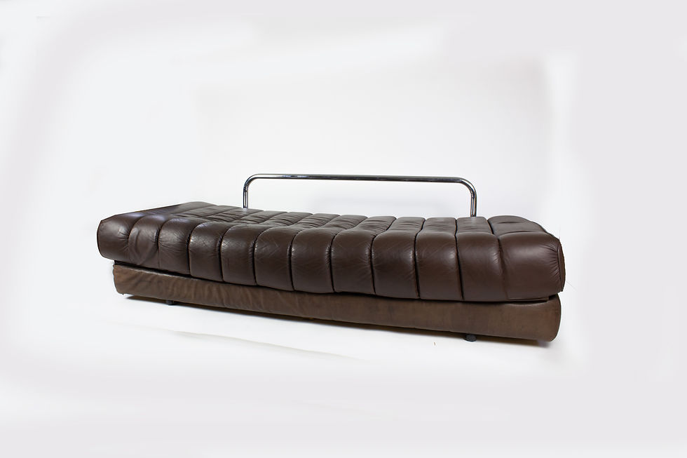 Thumbnail: Vintage design sofa De Sede Ds85 daybed in donker bruin leer.