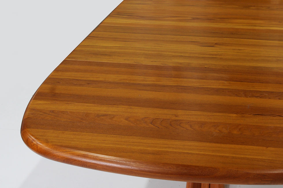 Thumbnail: Vintage deense ovalen uitschuifbare eettafel tafel massief teak