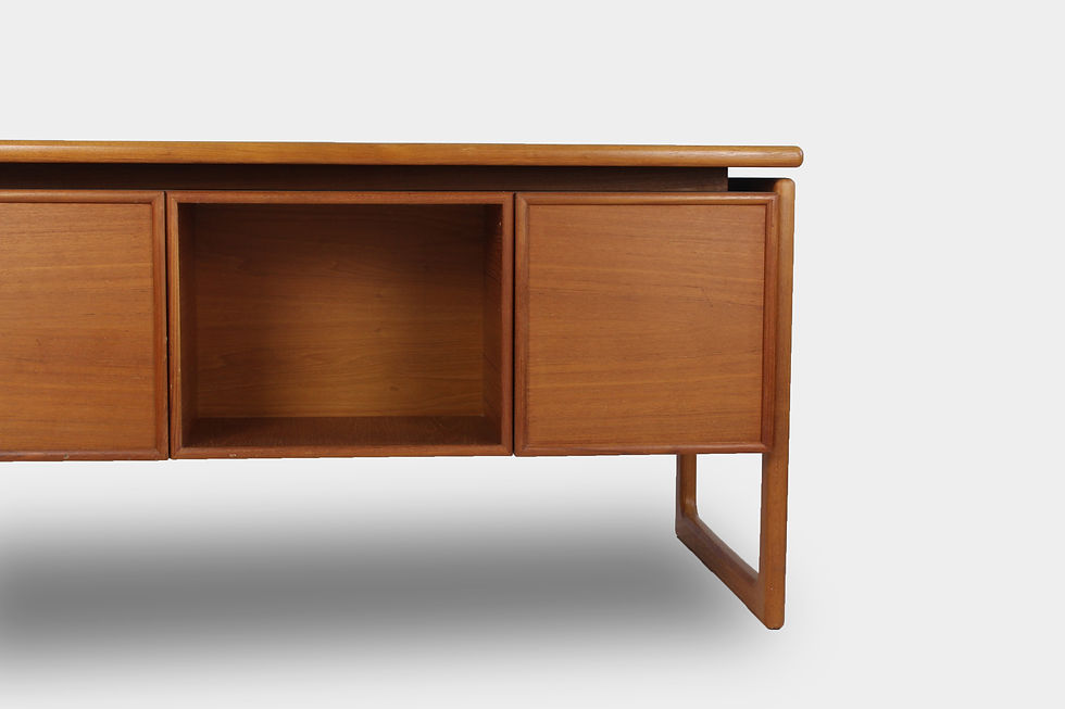 Thumbnail: Vintage Deens Bureau Teak ontworpen door Gasvig Mobler