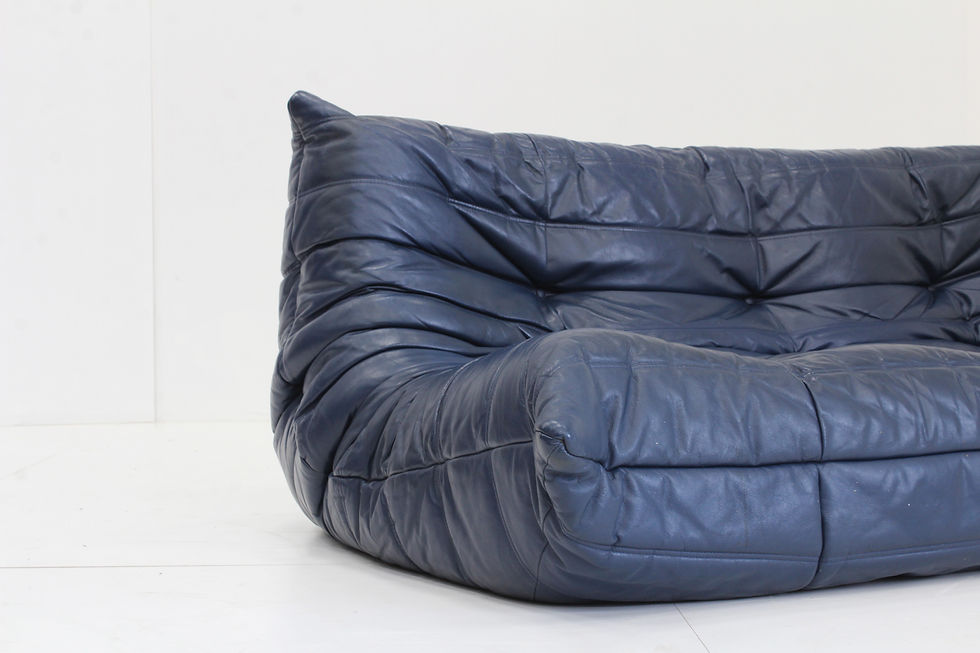 Thumbnail: Original Vintage Togo ligne Roset 3 seater sofa in blue leather by Michel Ducaro