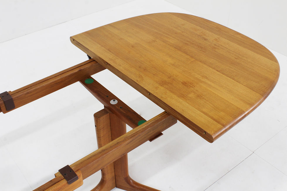 Thumbnail: Vintage Glostrup deense ovalen uitschuifbare eettafel tafel massief teak