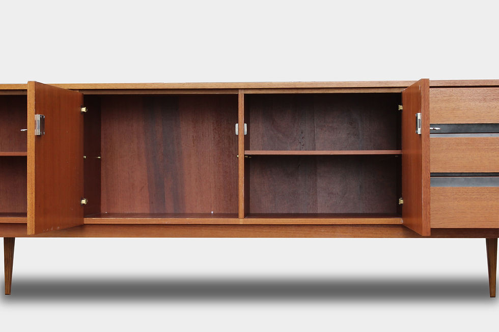 Thumbnail: Vintage groot sideboard dressoir jaren 60