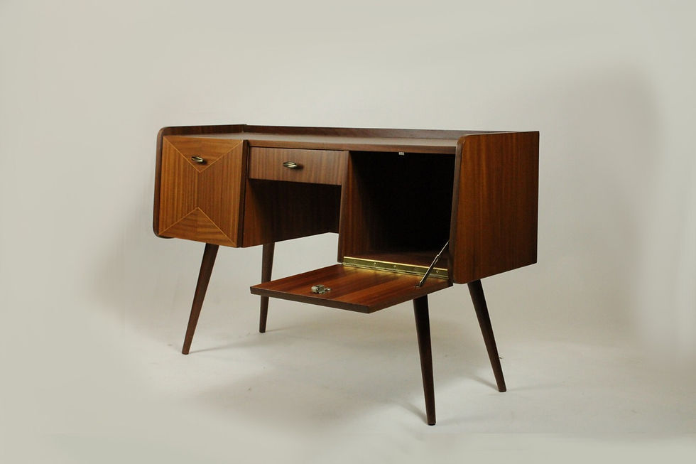 Thumbnail: Vintage dressoir 
