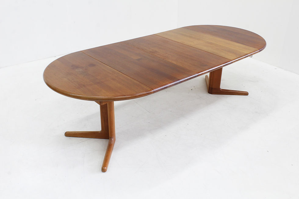 Vintage Deense ovale uitschuifbare eettafel massief teak jaren 60
