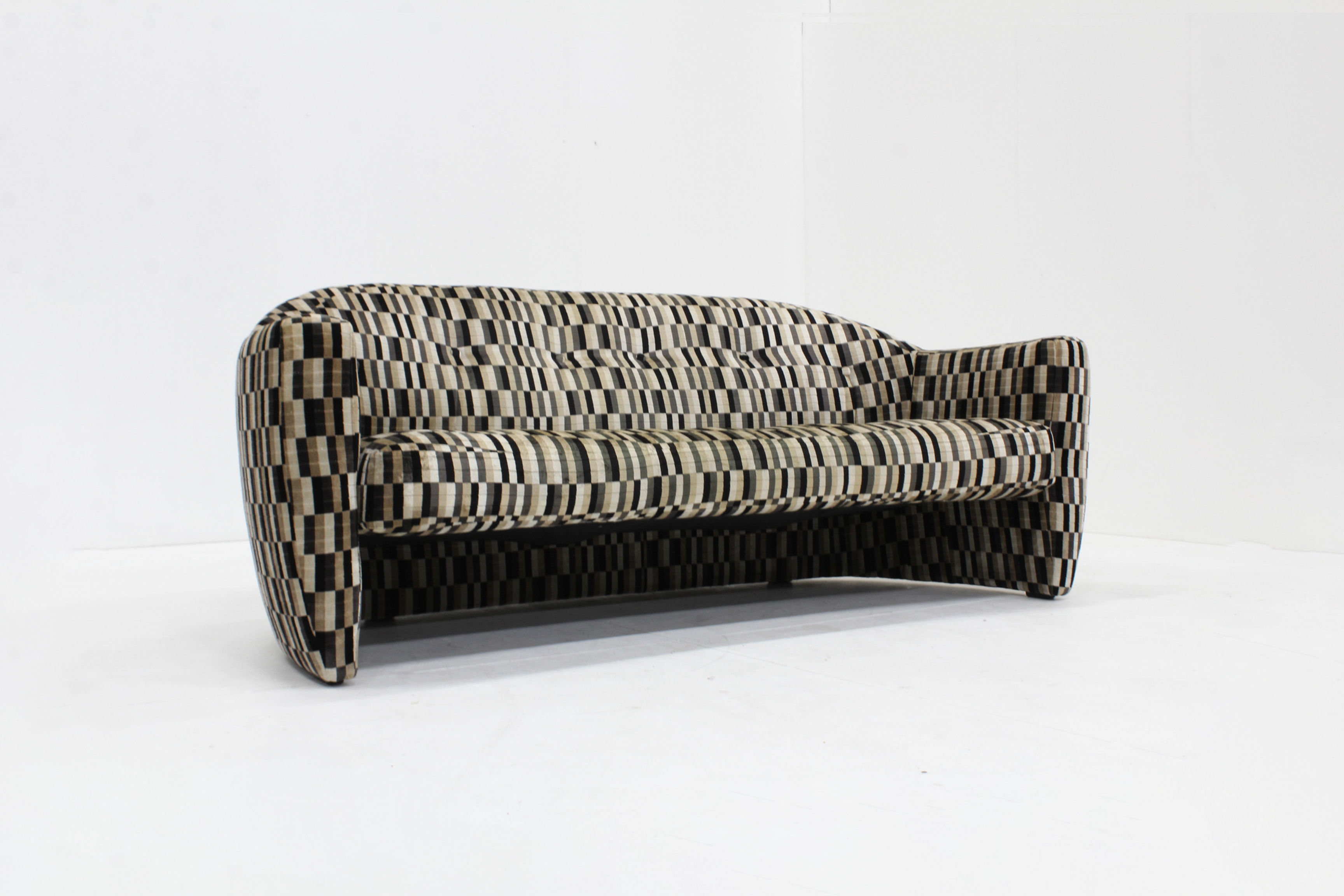 Vintage sofa Geometric pattern by Leolux