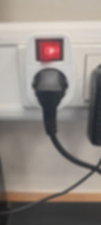 Unsere Smartboards schalten wir nachmittags mit einem Kippschalter aus.