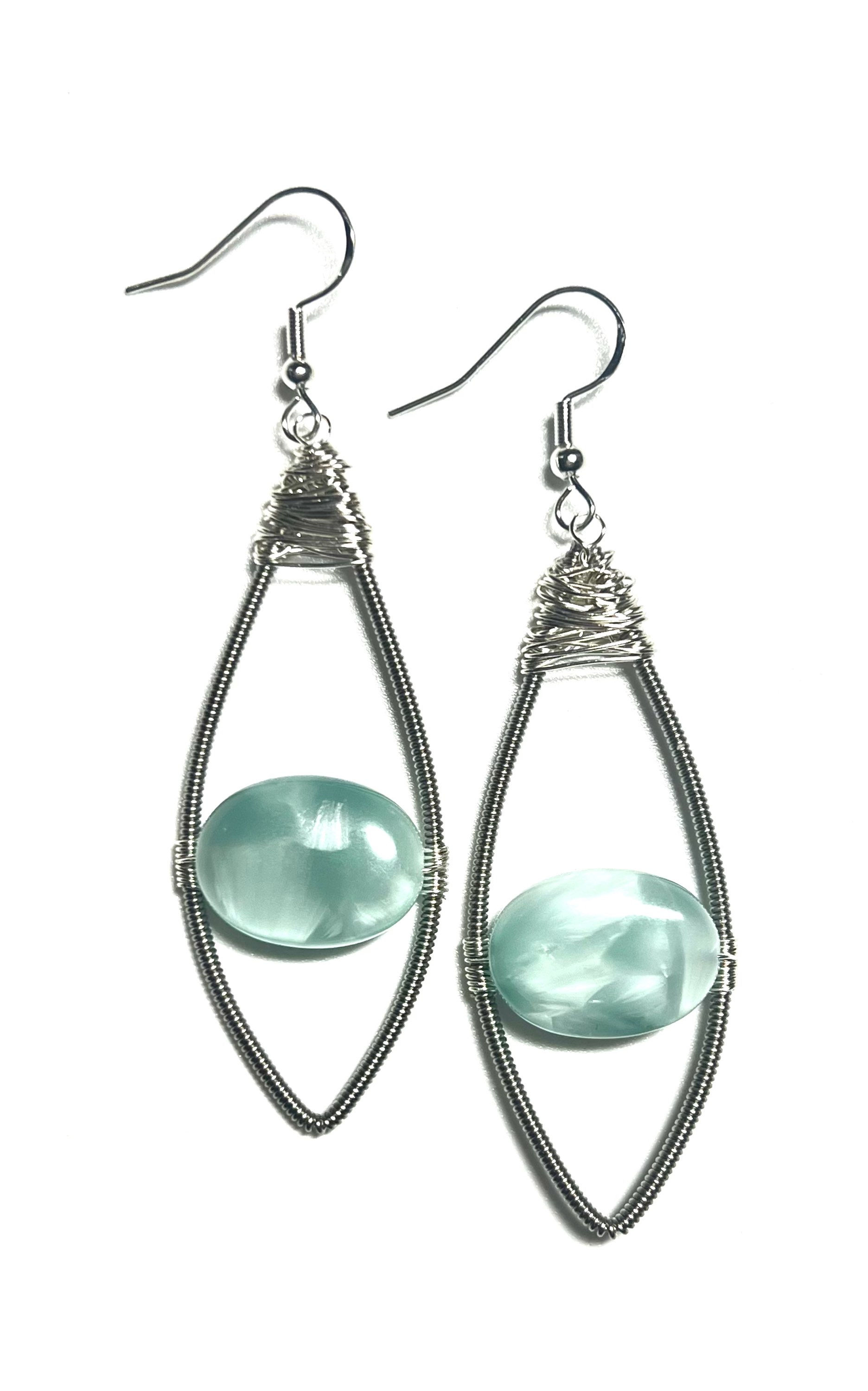 sugar mama. — electric guitar strings + green opal