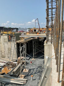 Coffrages MR se spécialise depuis 1991 dans les projets de coffrage de béton dans l'industrie du coffrage commercial, industriel et du génie civil. Située à St-Benoît-Lâbre en Beauce, notre entreprise oeuvre partout au Québec, que ce soit pour la conception, la réalisation ou la gestion de projets de coffrage et de mise en place de béton. Notre équipe possède l'expertise pour réaliser tous vos projets de coffrage, des petits travaux aux grands projets de mise en place de béton. Coffrage de béton commercial. Coffrage de béton industriel. Coffrage de béton génie civil. Gestion de projets de coffrage. Gestion de projets de mise en place de béton. 