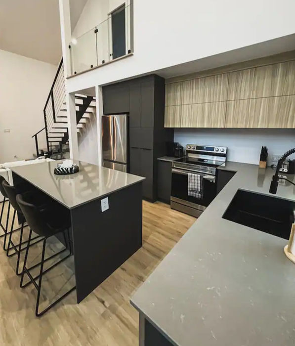 Armoires GL situé à Saint-Magloire se spécialise dans la conception et fabrication sur mesure d’armoires de cuisine, salle de bain, salle de lavage, walk-in. Offrant des services complets d’installation et rénovation, et ébénisterie, nous garantissons des armoires de cuisine et mobilier commercial sur mesure de qualité. Installation d’armoires de cuisine à Saint-Magloire, Etchemins. Fabrication d’armoires sur mesure à Saint-Magloire, Etchemins. Armoires de salle de bain à Saint-Magloire, Etchemins.   Conception sur mesure d’armoires à Saint-Magloire, Etchemins. Armoires de cuisine sur mesure à Saint-Magloire, Etchemins. Fabrication d’armoires salle de lavage, à Saint-Magloire, Etchemins. Armoires de salle de bain sur mesure à Saint-Magloire, Etchemins. Conception mobilier commercial à Saint-Magloire, Etchemins. Fabrication de mobilier sur mesure à Saint-Magloire, Etchemins. Rénovation de cuisine à Saint-Magloire, Etchemins. Ébénisterie à Saint-Magloire, Etchemins.  