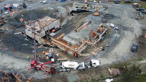 Coffrages MR se spécialise depuis 1991 dans les projets de coffrage de béton dans l'industrie du coffrage commercial, industriel et du génie civil. Située à St-Benoît-Lâbre en Beauce, notre entreprise oeuvre partout au Québec, que ce soit pour la conception, la réalisation ou la gestion de projets de coffrage et de mise en place de béton. Notre équipe possède l'expertise pour réaliser tous vos projets de coffrage, des petits travaux aux grands projets de mise en place de béton. Coffrage de béton commercial. Coffrage de béton industriel. Coffrage de béton génie civil. Gestion de projets de coffrage. Gestion de projets de mise en place de béton. 