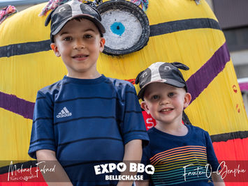 Enfants lors d'activité familiale à l’Expo BBQ de Bellechasse.