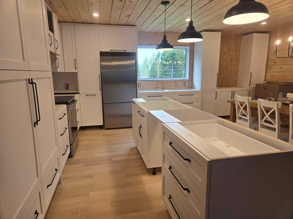 Armoires GL situé à Saint-Magloire se spécialise dans la conception et fabrication sur mesure d’armoires de cuisine, salle de bain, salle de lavage, walk-in. Offrant des services complets d’installation et rénovation, et ébénisterie, nous garantissons des armoires de cuisine et mobilier commercial sur mesure de qualité. Installation d’armoires de cuisine à Saint-Magloire, Etchemins. Fabrication d’armoires sur mesure à Saint-Magloire, Etchemins. Armoires de salle de bain à Saint-Magloire, Etchemins.   Conception sur mesure d’armoires à Saint-Magloire, Etchemins. Armoires de cuisine sur mesure à Saint-Magloire, Etchemins. Fabrication d’armoires salle de lavage, à Saint-Magloire, Etchemins. Armoires de salle de bain sur mesure à Saint-Magloire, Etchemins. Conception mobilier commercial à Saint-Magloire, Etchemins. Fabrication de mobilier sur mesure à Saint-Magloire, Etchemins. Rénovation de cuisine à Saint-Magloire, Etchemins. Ébénisterie à Saint-Magloire, Etchemins.  