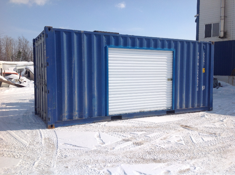 Gervais Roy Inc. offre des services de vente, location et modification de conteneurs, conteneurs maritimes et mini conteneurs de 8 pieds, mini conteneurs de 9 pieds, mini conteneurs de 10 pieds ou mini conteneurs de 12 pieds
Nous proposons une large gamme de conteneurs neufs et conteneurs usagés. Pour des conditions spécifiques, optez pour nos conteneurs isolés. Nos conteneurs sont disponibles en 20 ou 40 pieds.
Nos conteneurs maritimes sont parfaits pour le transport de marchandises à travers le monde.
En plus de la vente de conteneurs, nous proposons la modification de conteneurs ainsi que la location de conteneurs neufs ou usagés.
Nos services incluent la vente et location de remorques fermées, remorques dry box et remorques 53 pieds, idéal pour le transport local de marchandises et l'entreposage.
Gervais Roy Inc. dessert les régions de Québec, Chaudière-Appalaches et le Bas-Saint-Laurent.
Faites confiance à Gervais Roy Inc. pour tous vos besoins en conteneurs et remorques.