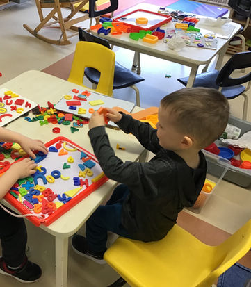 Le CPE Calou est un Centre de la Petite Enfance qui comprend 5 installations à St-Joseph-de-Beauce, St-Victor, la Guadeloupe et Saint-Jules en Beauce.Le CPE Calou accueille les enfants de 0 à 5 ans.  Service de garde éducatif de qualité en Beauce! Le CPE Calou comprend une équipe d’éducatrices spécialisée en Centre de la petite enfance afin d’aider la créativité et l’autonomie des tout-petits. Le CPE Calou à des places disponibles pour les 0-5 ans.Centre de la petite enfance à St-Joseph-de-Beauce. CPE à Saint-Victor, Beauce. Garderie à La Guadeloupe, Beauce. Service de garde à Saint-Jules, Québec. Garderie subventionnée à St-Joseph-de-Beauce.  Liste des CPE à Saint-Victor, Beauce. Inscription en CPE à La Guadeloupe, Beauce. Trouver une garderie en Beauce. Places disponibles en CPE à Saint-Jules, Québec. Places disponibles en centre de la petite enfance à St-Joseph-de-Beauce, Québec. CPE à La Guadeloupe, Beauce. Centre de la petite enfance à Saint-Jules. Service de garde à Saint-Victor. 