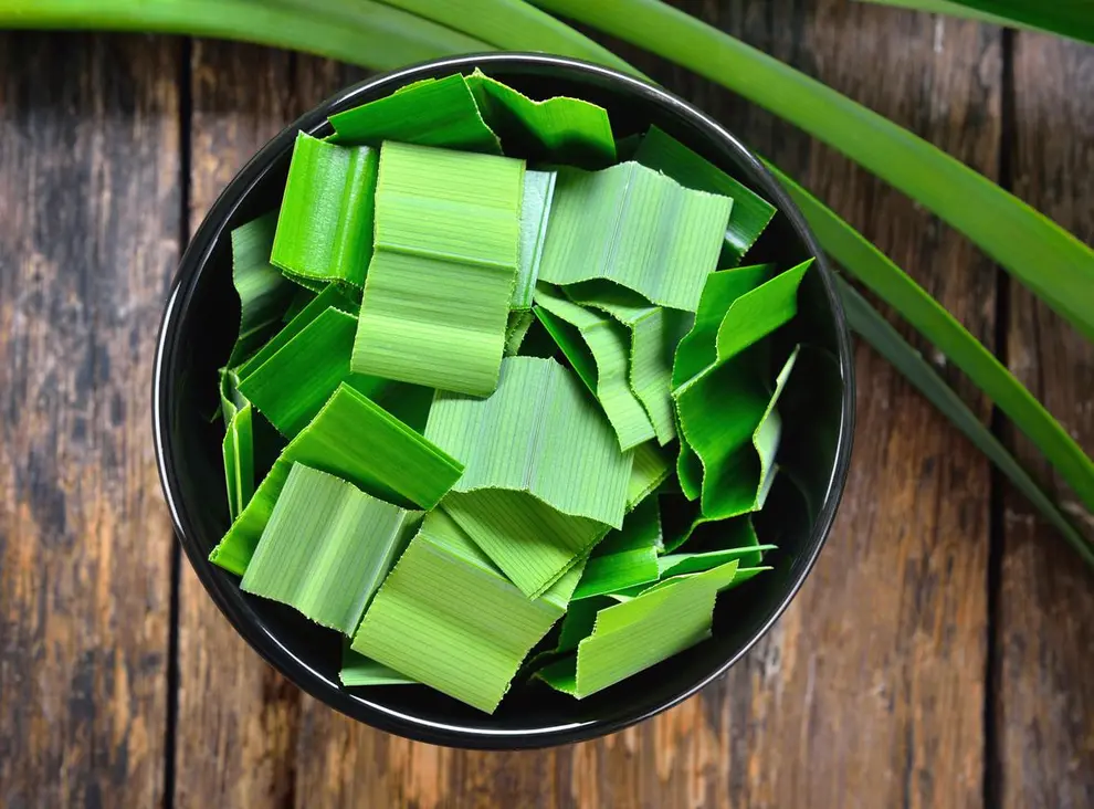 Pandan Leaves | My Blue Tea