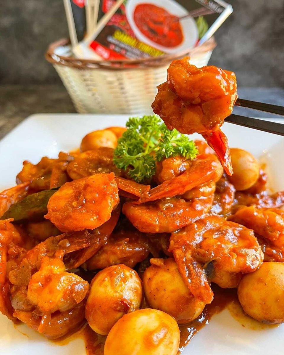 Prawn Sambal with Quail Eggs