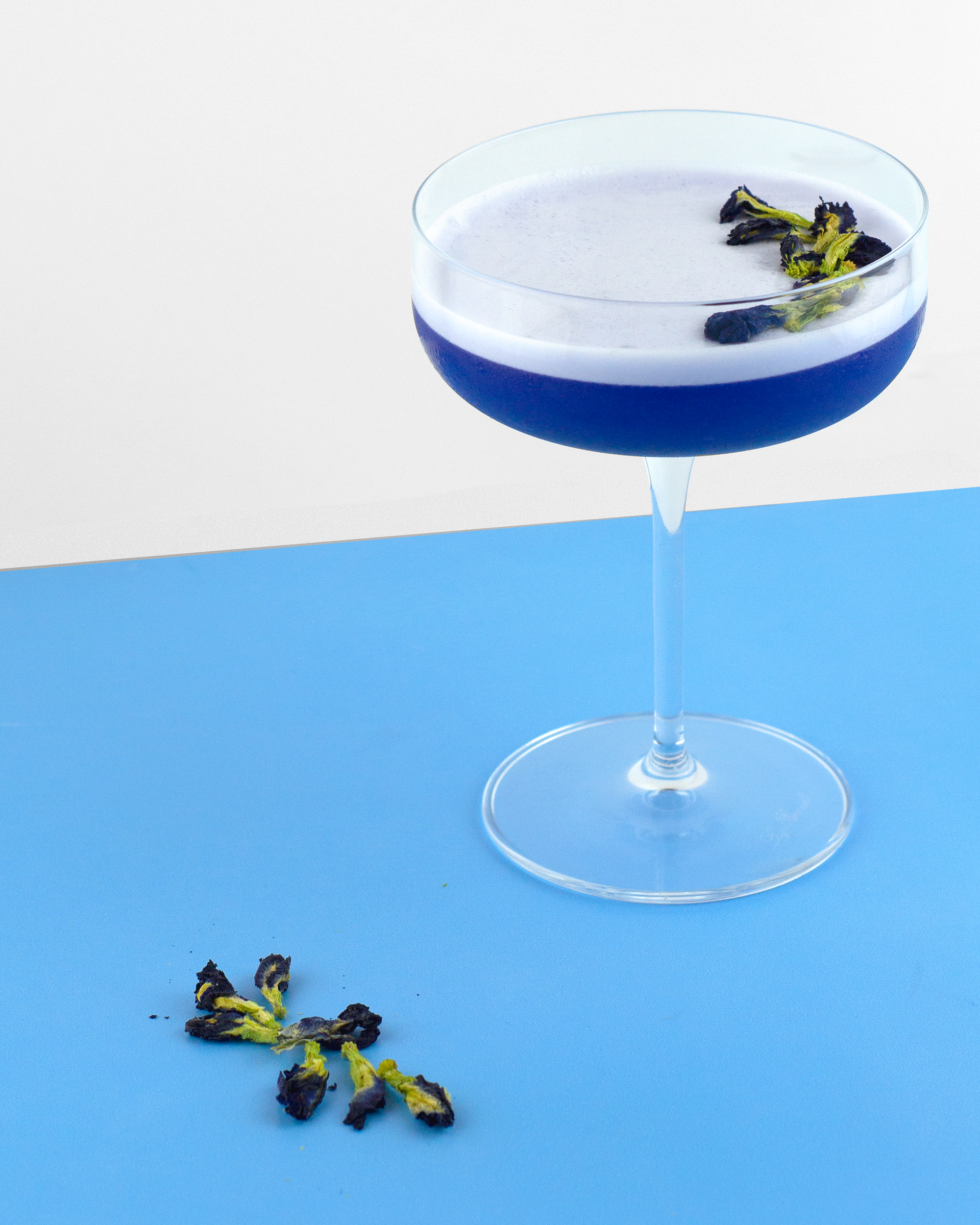Butterfly Pea Blue Gin Sour Christmas Cocktail recipe by My Blue Tea