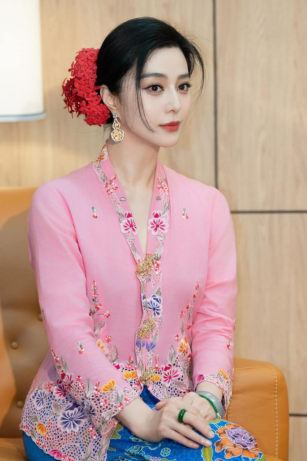 Fan Bing Bing in Baju Kebaya as the Tourism Ambassador of Melaka | My Blue Tea
