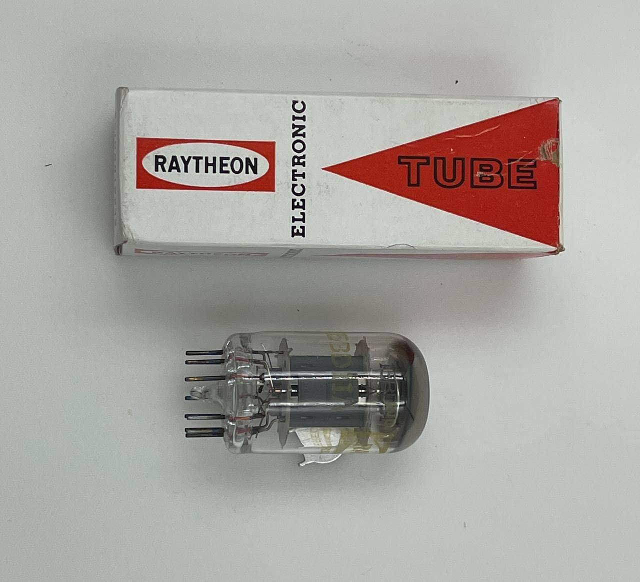 Raytheon Vacuum Tube 15BD11A