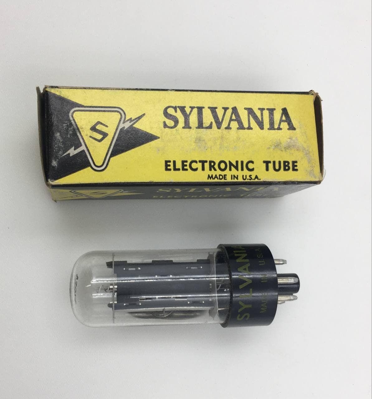 Sylvania 17DE4 Vacuum Tube