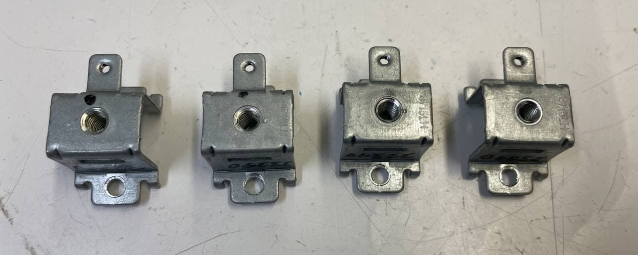 55EU6070 Hisense Leg Mount 4 pieces