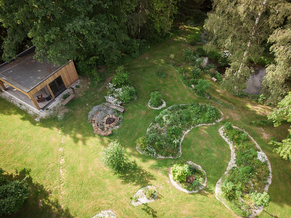 Garten von Vierfalt in Geisenhausen Drohenaufnahme