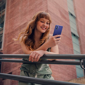 Motorola y Pantone anuncian alianza que combina el poder de la tecnología, el color y el diseño