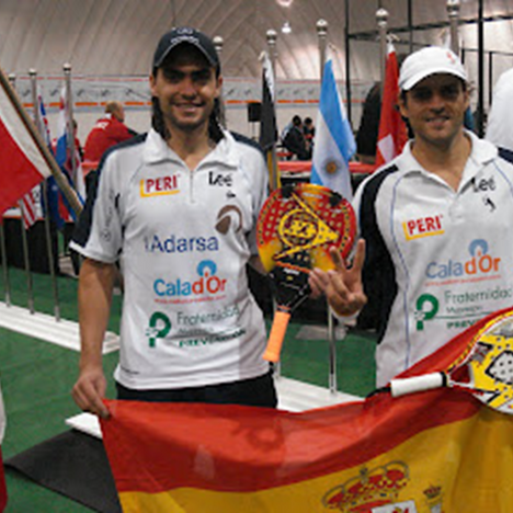 La historia del príncipe que baila por última vez en una de sus casas