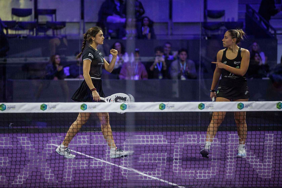 MArina Lobo y Águeda Pérez. Foto: Hexagon Cup