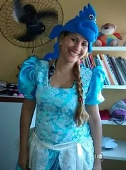 Tia Luana