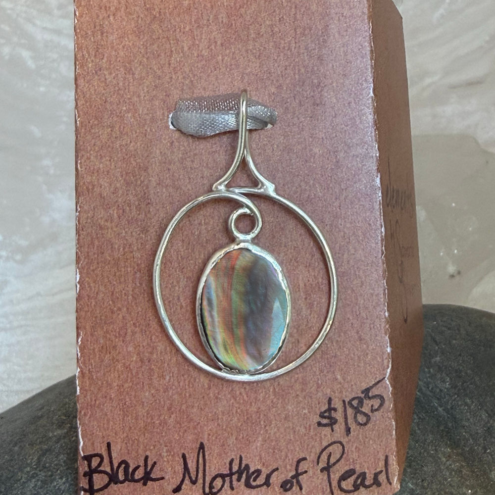 Black Mother of Pearl Pincurl pendant