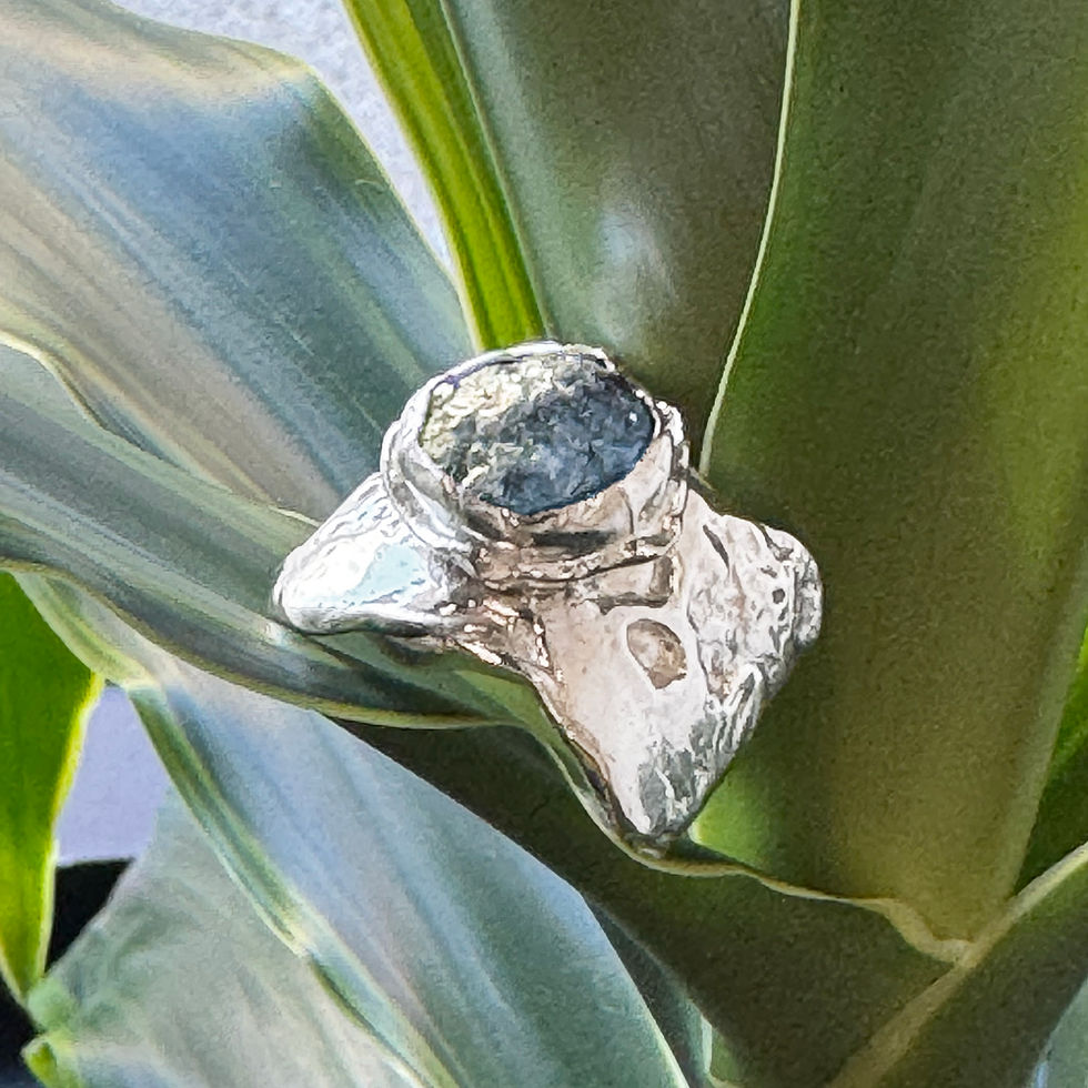 Thumbnail: Authentic ring
