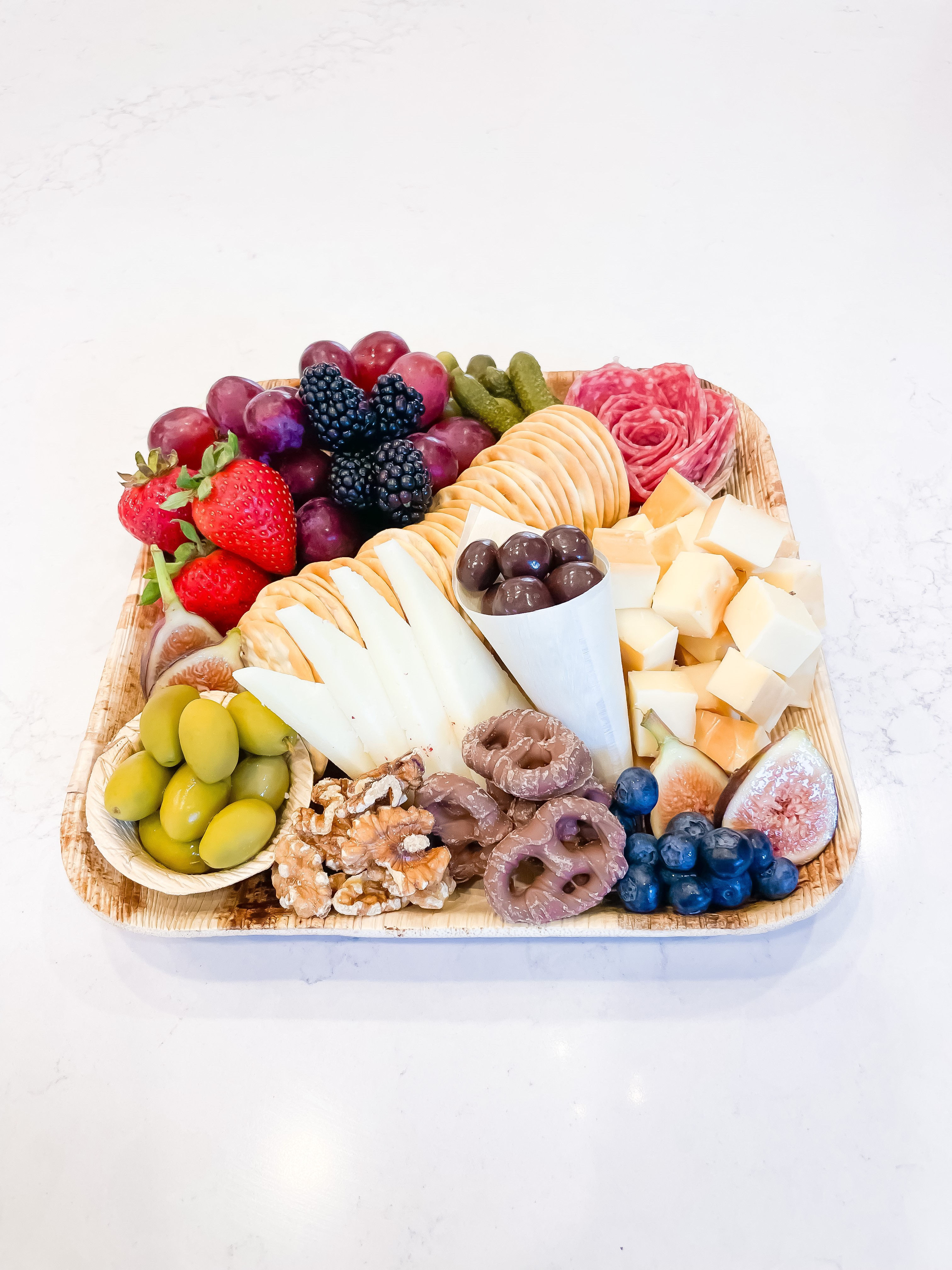 10" Charcuterie Palm Leaf Plate