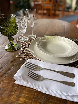 white plate setting.jpg