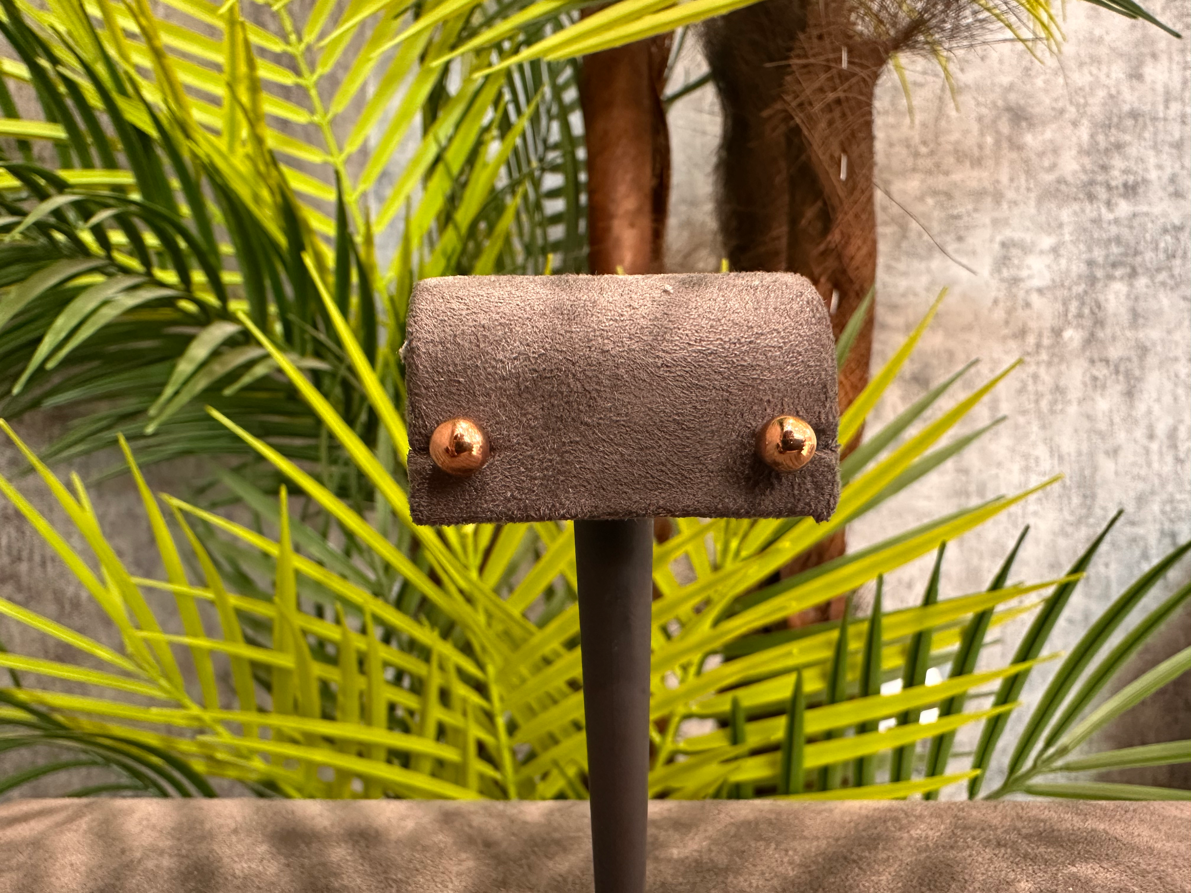 Nudo – 14 Ayar Düz Altın Top Çocuk Küpesi