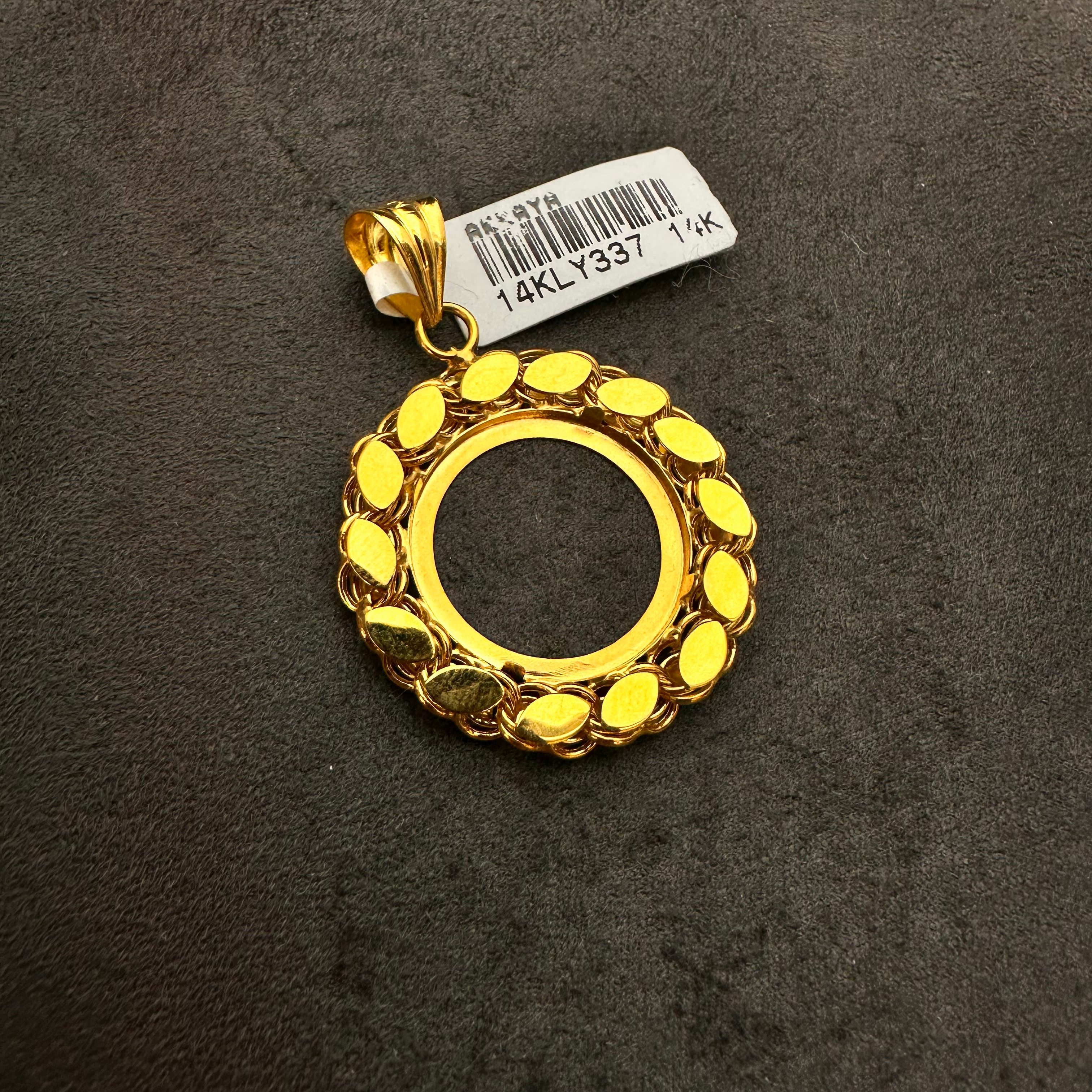 Yaprak – 14 Ayar Altın Çeyrek Çerçevesi Kolye Ucu