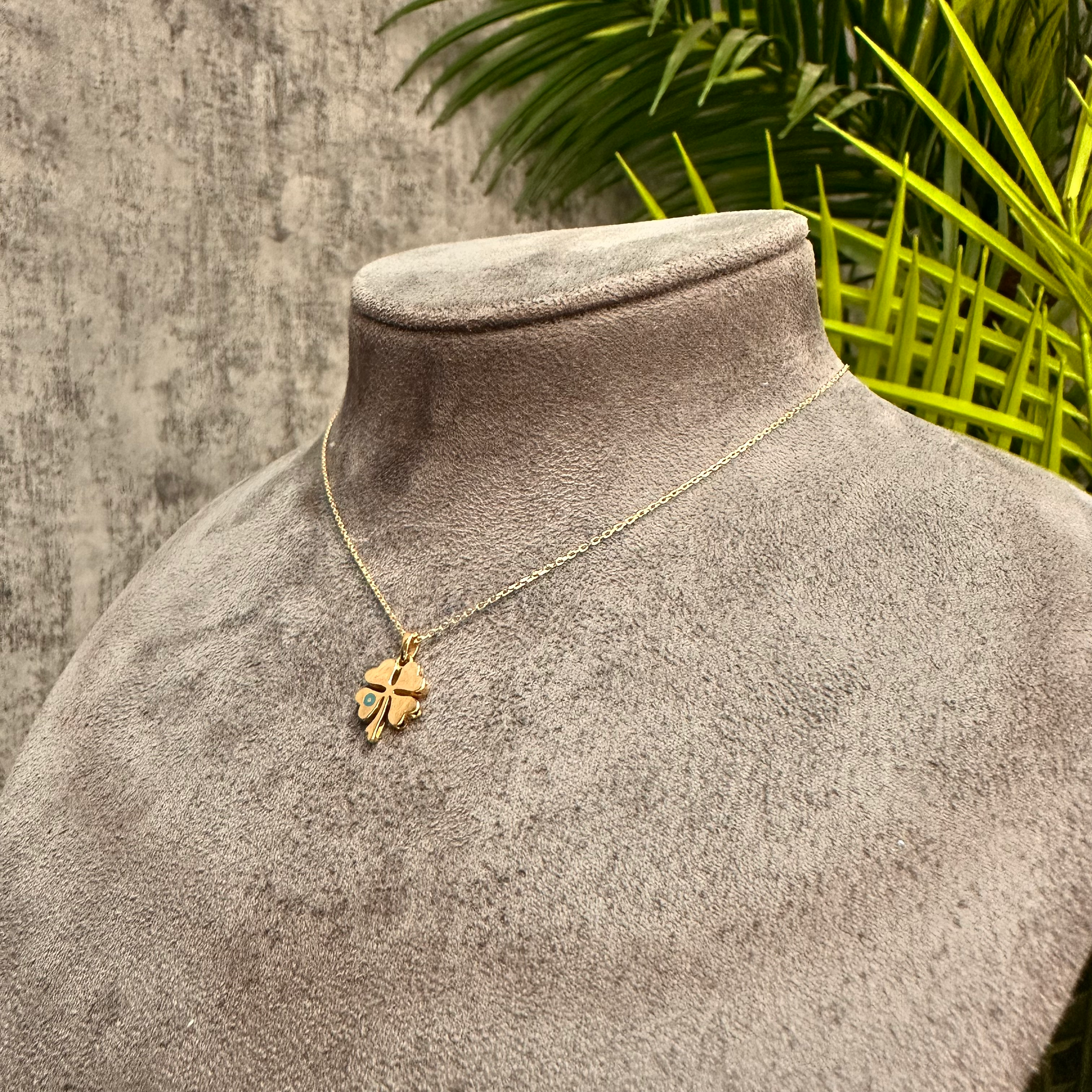 14 Ayar Altın Nazar Boncuklu Yonca Kolye