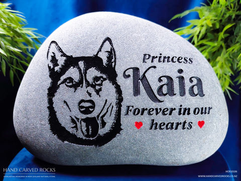 dog-stone-pet-memorial-Kaia-10106-hand-carved-rocks.jpg