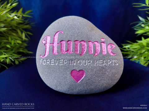 Hand Carved Rocks stone pet memorial Hunnie HCR103-2.jpg